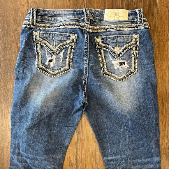 Miss me, midrise easy crop jean SZ 30/10 - Picture 3 of 7